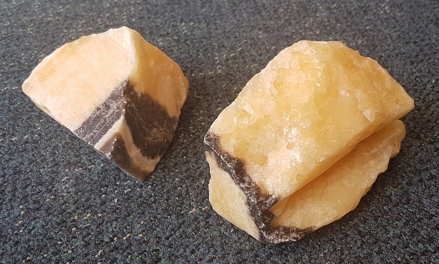Banded Calcite Chunks - Per Kilo - by GEMWORLD online store
